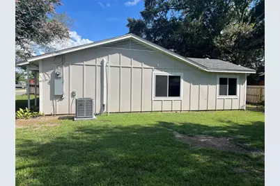 104 N Peach Street, Tomball, TX 77375 - Photo 19