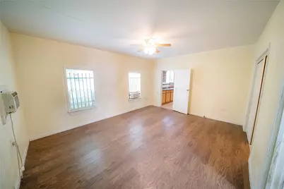 2303 Chestnut Street #A, Houston, TX 77009 - Photo 3