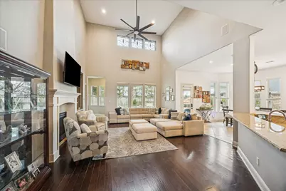 5835 Caspian Falls Lane, Fulshear, TX 77441 - Photo 5