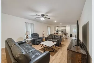 17118 Quaking Aspen Lane, New Caney, TX 77357 - Photo 5