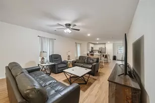 17118 Quaking Aspen Ln, New Caney, TX 77357 - Photo 5