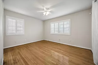 5305 Judalon Lane, Houston, TX 77056 - Photo 11