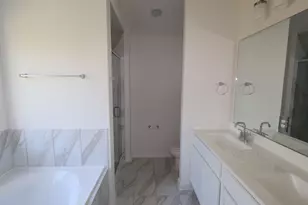 1329 Blue Moon Ln, La Marque, TX 77568 - Photo 9