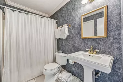 628 E Castle Harbour Drive, Friendswood, TX 77546 - Photo 17