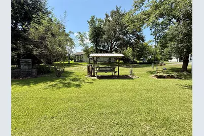 317 Crews Way, West Columbia, TX 77486 - Photo 33