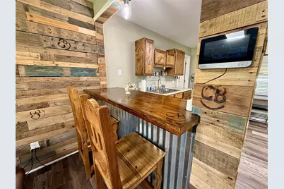317 Crews Way, West Columbia, TX 77486 - Photo 3