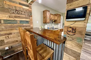 317 Crews Way, West Columbia, TX 77486 - Photo 3