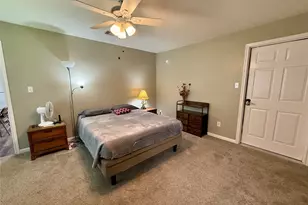 317 Crews Way, West Columbia, TX 77486 - Photo 9