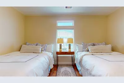 942 Kent, Crystal Beach, TX 77650 - Photo 31