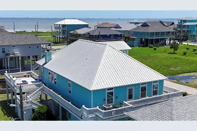 942 Kent, Crystal Beach, TX 77650 - Photo 5