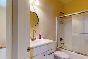 942 Kent, Crystal Beach, TX 77650 - Photo 35
