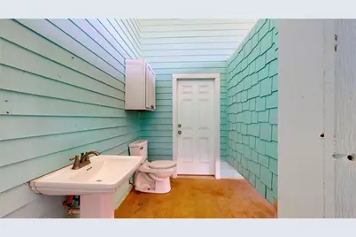 942 Kent, Crystal Beach, TX 77650 - Photo 17