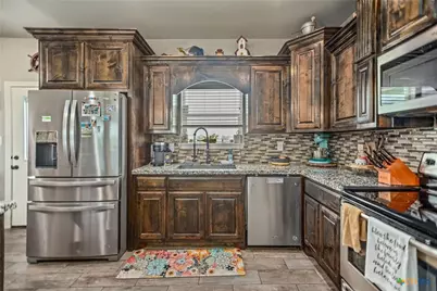 578 Sunrise, Port Lavaca, TX 77979 - Photo 9
