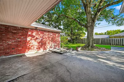 5507 Valkeith Drive, Houston, TX 77096 - Photo 37