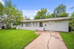 5822 Glenhurst Dr, Houston, TX 77033 - Photo 3