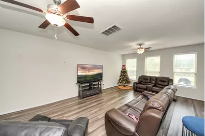 6050 Oakland Bluff Lane, Porter, TX 77365 - Photo 9