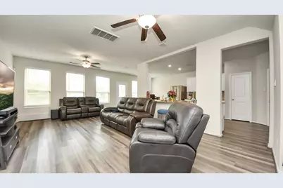 6050 Oakland Bluff Lane, Porter, TX 77365 - Photo 9