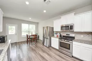 6050 Oakland Bluff Ln, Porter, TX 77365 - Photo 17