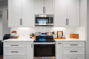 91 Hillsborough Dr, Huntsville, TX 77340 - Photo 17