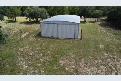 5796 County Road 122, Hallettsville, TX 77964 - Photo 5