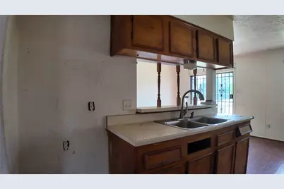 8522 Rinn Street, Houston, TX 77078 - Photo 9