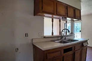 8522 Rinn St, Houston, TX 77078 - Photo 9