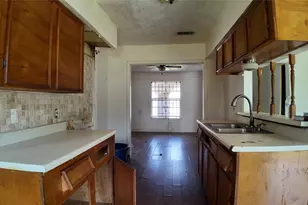 8522 Rinn St, Houston, TX 77078 - Photo 11