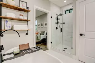 115 E 44th St, Houston, TX 77018 - Photo 15