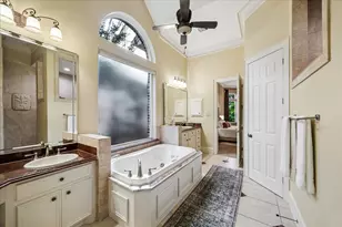 30 Turtle Cove Ct, Kingwood, TX 77346 - Photo 25