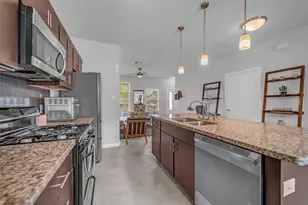 4203 Darter St, Houston, TX 77009 - Photo 9