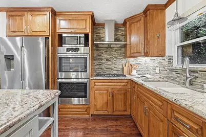 1320 Woodvine Drive, Houston, TX 77055 - Photo 15