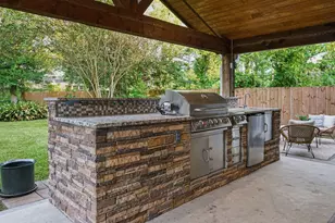 1320 Woodvine Dr, Houston, TX 77055 - Photo 7