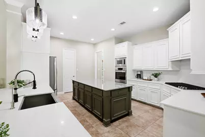 8902 Dakota Court, Missouri City, TX 77459 - Photo 15