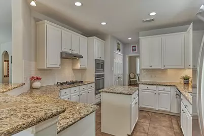 14 Kenmare Court, The Woodlands, TX 77382 - Photo 19