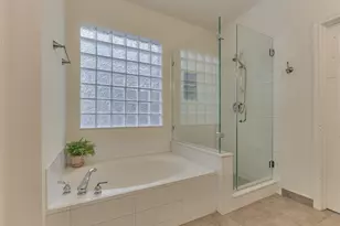 14 Kenmare Ct, The Woodlands, TX 77382 - Photo 27