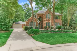 14 Kenmare Ct, The Woodlands, TX 77382 - Photo 1