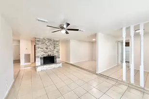2218 Green Knoll Dr, Houston, TX 77067 - Photo 5