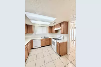 2218 Green Knoll Drive, Houston, TX 77067 - Photo 13