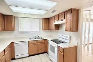 2218 Green Knoll Dr, Houston, TX 77067 - Photo 13