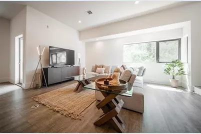 2212 Francis Street, Houston, TX 77004 - Photo 1