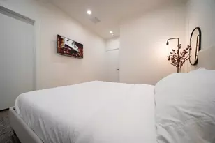 2212 Francis St, Houston, TX 77004 - Photo 31