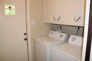 708 1st St, Winnie, TX 77665 - Photo 15