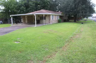 708 1st St, Winnie, TX 77665 - Photo 31