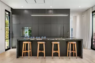 419 W 30th St, Houston, TX 77018 - Photo 13