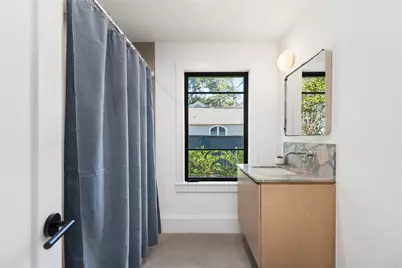 419 W 30th Street, Houston, TX 77018 - Photo 33