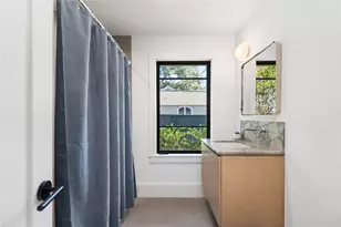 419 W 30th St, Houston, TX 77018 - Photo 33