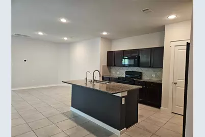 2833 Bretton Woods Drive, Conroe, TX 77301 - Photo 9