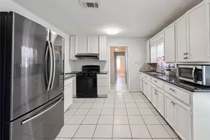 132 Grothe Ln, Houston, TX 77022 - Photo 19