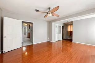 132 Grothe Ln, Houston, TX 77022 - Photo 29