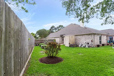2885 Smokey Lake Lane, League City, TX 77539 - Photo 33